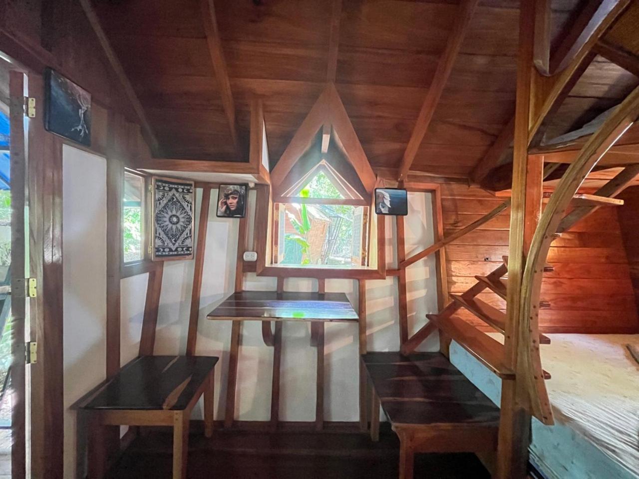 Gypsy Wagons Hotel Pavones  Buitenkant foto